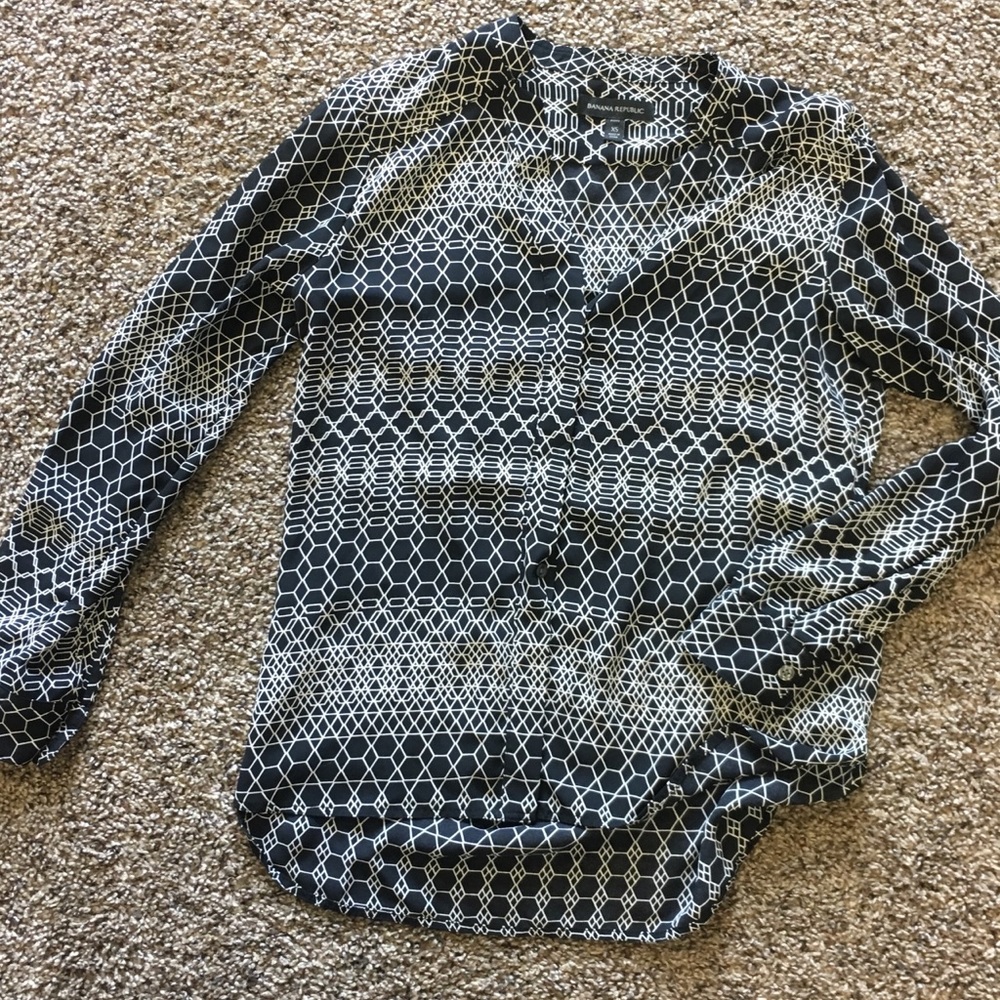 SOLD!!Banana Republic Printed Blouse